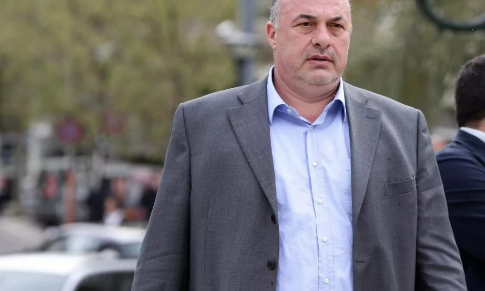 Μπέος για Κασσελάκη: "Να πάρει τον Τάιλερ τον ράφτη και να ‘ρθουν να βοηθήσουν"